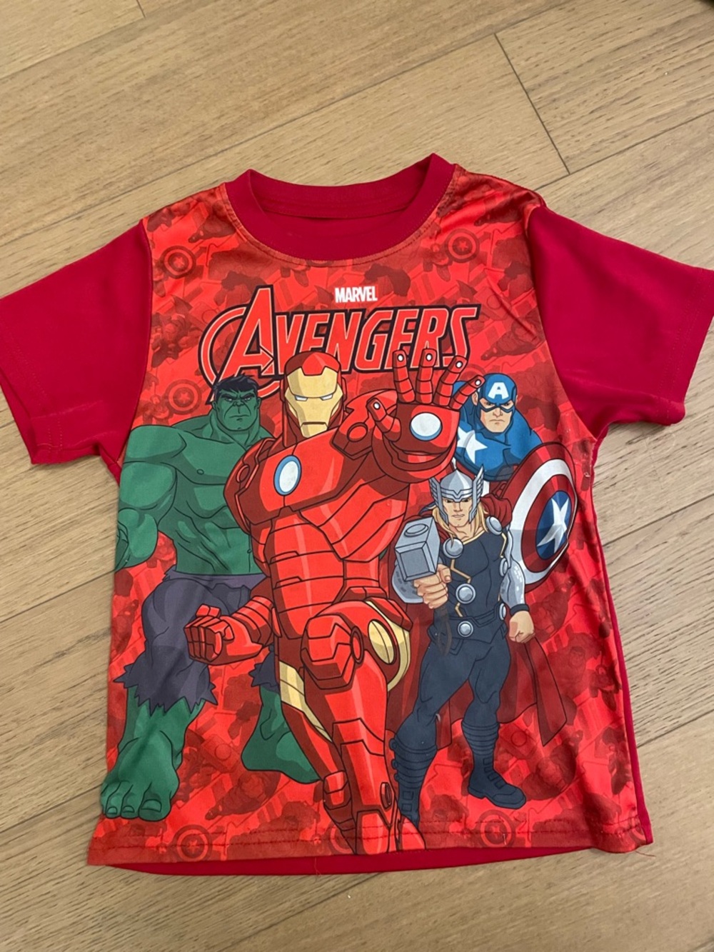 Marvel Avengers Red Graphic Tee Kids Size 6